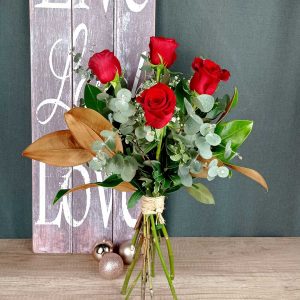ramo-4-rosas-rojas-floristeria-igualada-les-flors